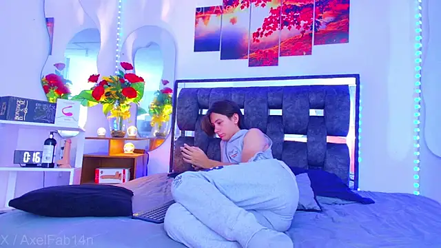 Alex and Fabian online show from September 14, 2025, 7:58 pm