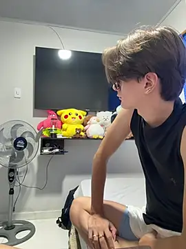 Alex and Fabian online show from June 22, 2026, 9:56 pm