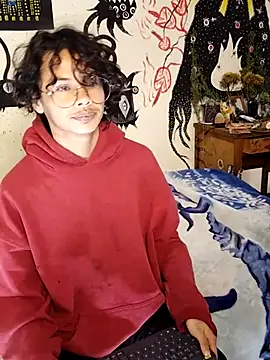 Snapshot of fenixmfx19 chatting on October 9, 2025, 6:19 pm fenixmfx19 online show from October 9, 2025, 6:19 pm