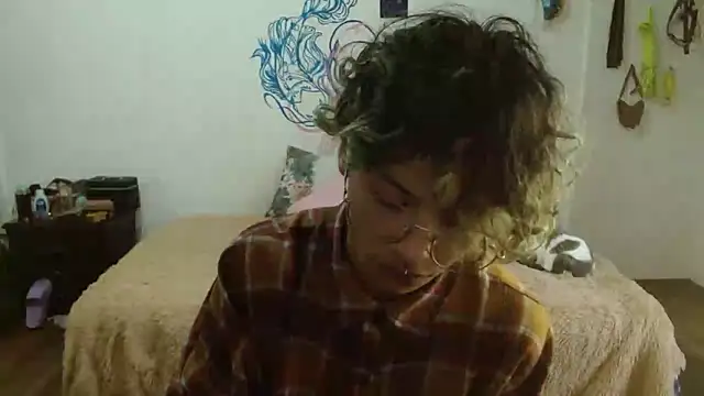 Snapshot of fenixmfx19 chatting on February 23, 2025, 10:09 pm fenixmfx19 online show from February 23, 2025, 10:09 pm