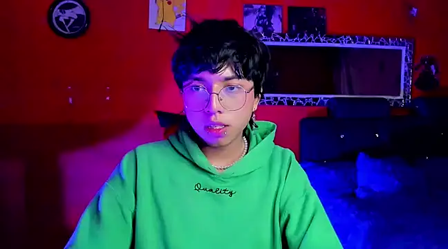 AnggelONfiree online show from February 15, 2025, 9:49 am