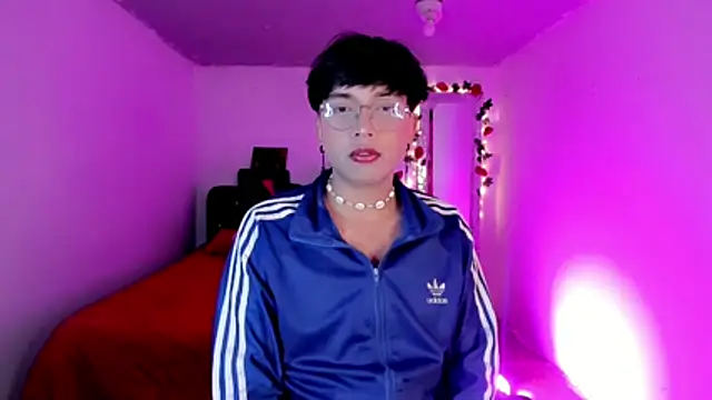 AnggelONfiree online show from November 25, 2025, 1:55 pm