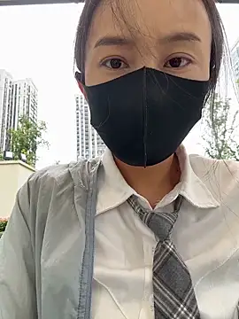 Snapshot of moneymaker_taipei chatting on October 1, 2025, 6:18 am moneymaker taipei online show from October 1, 2025, 6:18 am