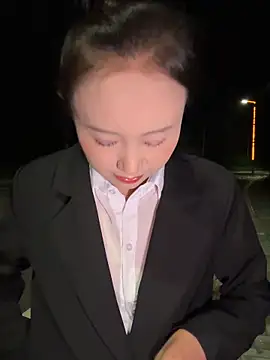 Snapshot of moneymaker_taipei chatting on October 19, 2025, 2:42 pm moneymaker taipei online show from October 19, 2025, 2:42 pm