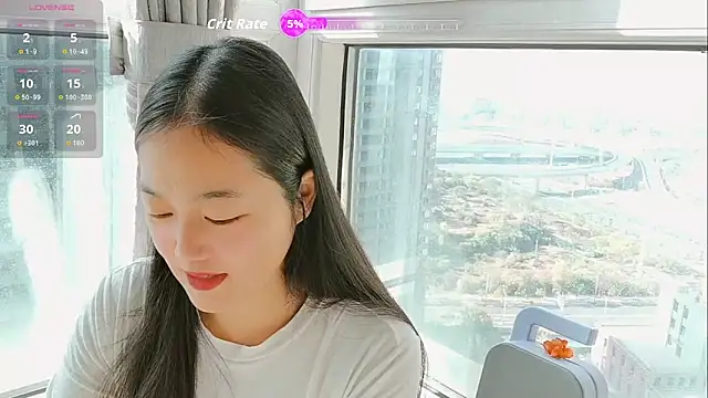 luoxuwen online show from November 28, 2025, 1:50 am