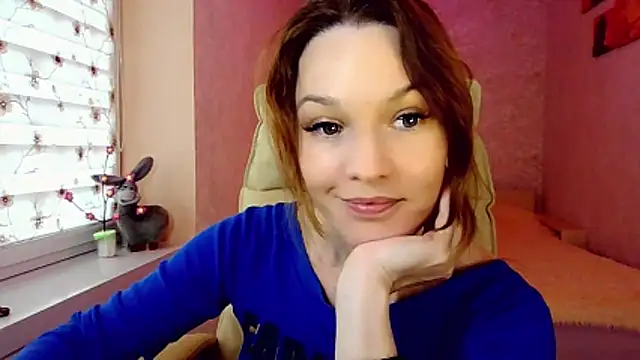 impossibleluna online show from May 1, 2026, 3:17 pm