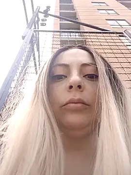 madelaine- online show from October 7, 2025, 8:32 pm