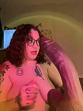 DaisyBooom online show from February 28, 2025, 7:03 pm