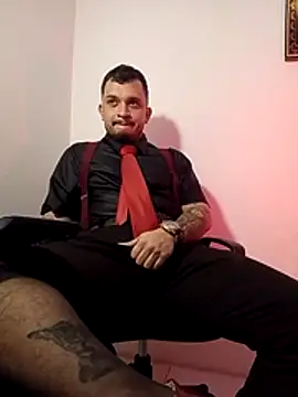 Snapshot of tony_landri chatting on February 19, 2026, 4:20 am tony landri online show from February 19, 2026, 4:20 am