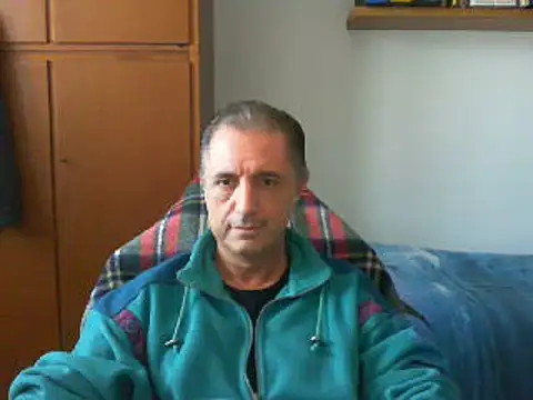 lliuk70mi online show from November 27, 2025, 2:39 pm