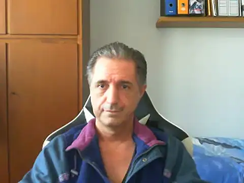 lliuk70mi online show from January 14, 2025, 1:28 pm