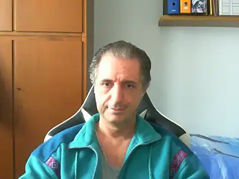 lliuk70mi online show from March 10, 2025, 1:00 pm