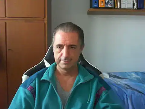 lliuk70mi online show from December 21, 2024, 3:09 pm
