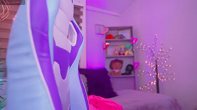 milly kenner online show from September 25, 2025, 2:45 pm