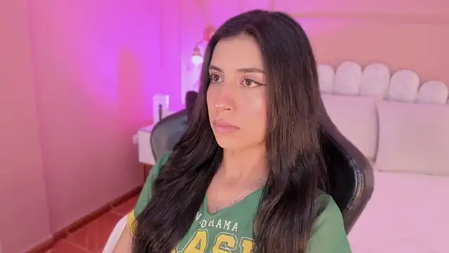 zia cooper online show from November 19, 2025, 7:03 pm