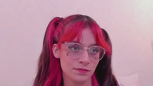 RedMeloddy online show from March 18, 2025, 7:33 pm