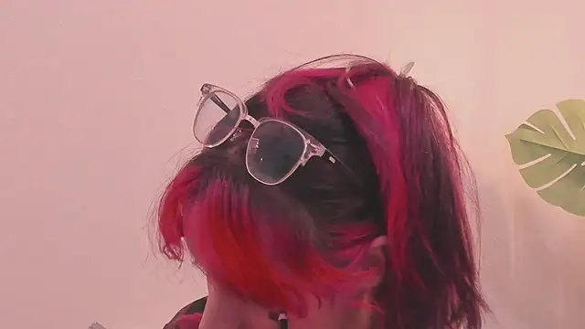 RedMeloddy online show from March 15, 2025, 7:16 pm