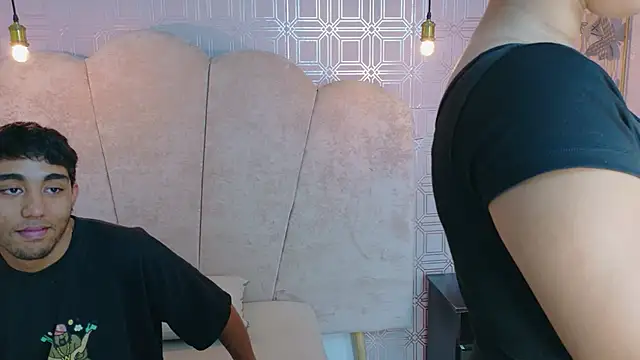 Annyeli online show from November 13, 2025, 3:49 pm