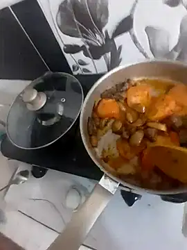 Snapshot of cute_mia23 chatting on January 26, 2025, 12:05 am cute mia23 online show from January 26, 2025, 12:05 am