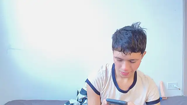 Justyn Ross online show from September 26, 2025, 3:52 pm