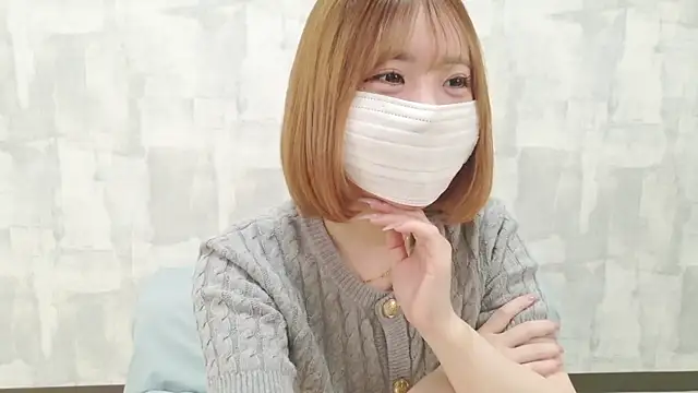LOVE MOMO LOVE online show from May 23, 2026, 11:09 am