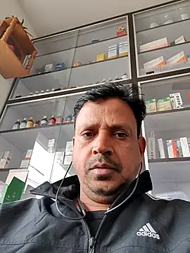 Raj1043 online show from December 3, 2025, 5:30 am