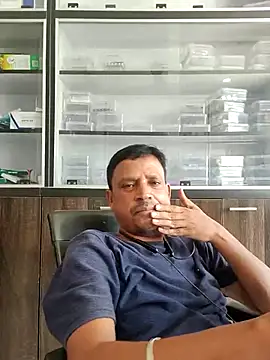 Snapshot of Raj1043 chatting on July 26, 2026, 10:33 am Raj1043 online show from July 26, 2026, 10:33 am