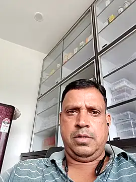 Snapshot of Raj1043 chatting on July 7, 2026, 6:47 am Raj1043 online show from July 7, 2026, 6:47 am