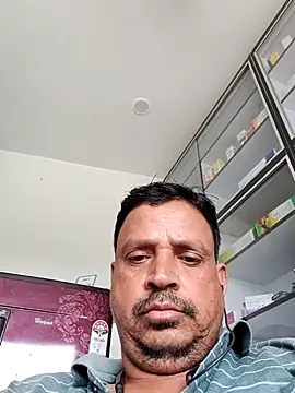 Snapshot of Raj1043 chatting on July 19, 2026, 7:39 am Raj1043 online show from July 19, 2026, 7:39 am