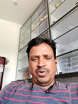 Snapshot of Raj1043 chatting on June 25, 2026, 6:40 am Raj1043 online show from June 25, 2026, 6:40 am