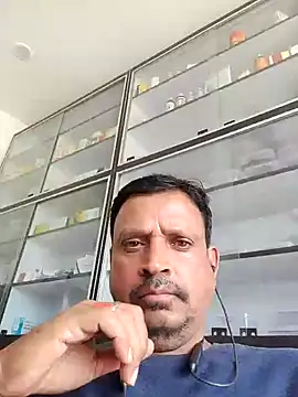 Snapshot of Raj1043 chatting on August 1, 2026, 6:55 am Raj1043 online show from August 1, 2026, 6:55 am