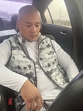 EatMyCake831 online show from October 30, 2025, 8:17 pm