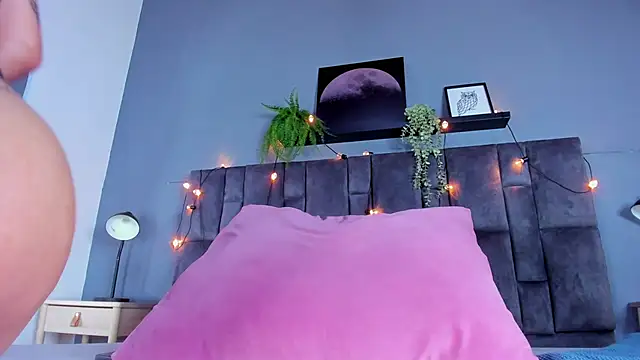 DulceAurora   online show from July 14, 2026, 3:00 am