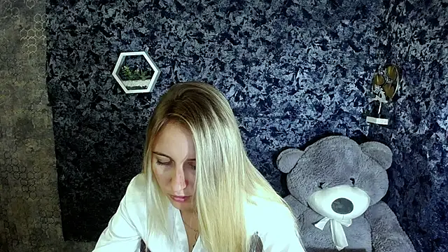  Nicole new online show from August 1, 2026, 6:55 am