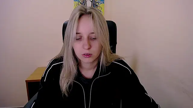  Nicole new online show from September 25, 2025, 11:49 am