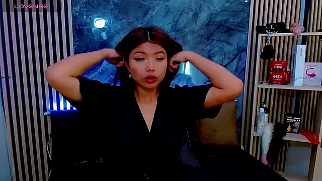 Isalombardi online show from September 27, 2025, 2:12 pm