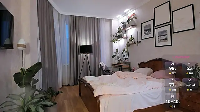 Snapshot of NicoleLuv chatting on February 11, 2026, 2:39 pm NicoleLuv online show from February 11, 2026, 2:39 pm