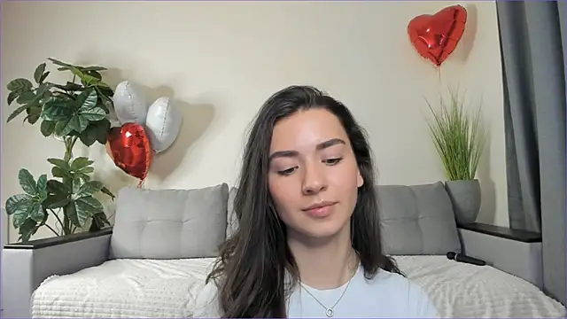 NicoleLuv online show from March 7, 2025, 7:38 pm