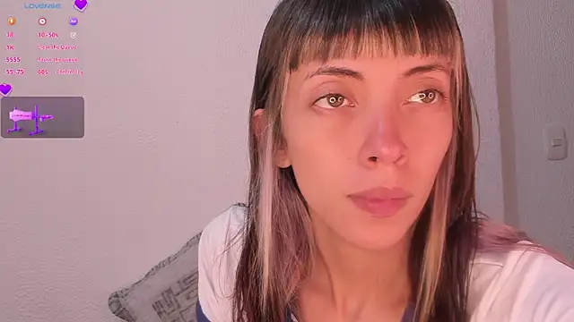 Snapshot of MiaGoth_ chatting on February 8, 2026, 8:39 pm MiaGoth online show from February 8, 2026, 8:39 pm