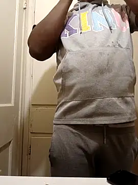 Snapshot of DaBishoo chatting on February 8, 2026, 1:58 am DaBishoo online show from February 8, 2026, 1:58 am