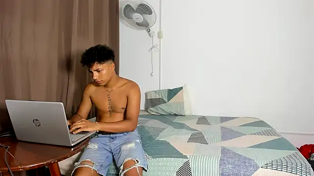 jonmaykolrose online show from December 30, 2024, 10:45 pm