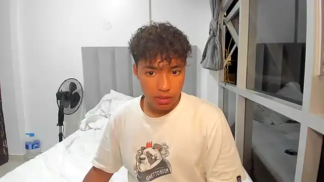 jonmaykolrose online show from December 10, 2024, 1:00 am