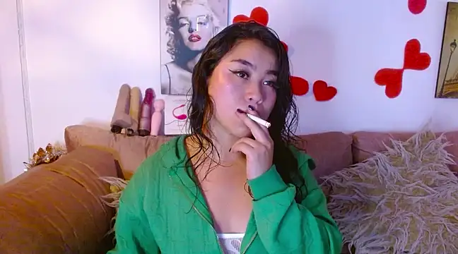 Snapshot of hinataleecs chatting on March 18, 2025, 4:51 am hinataleecs online show from March 18, 2025, 4:51 am