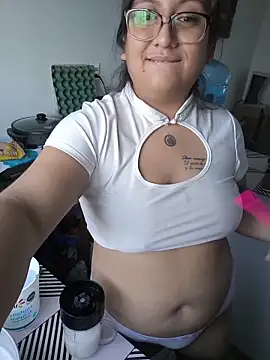 EmpaticBolillo online show from October 28, 2025, 5:23 pm