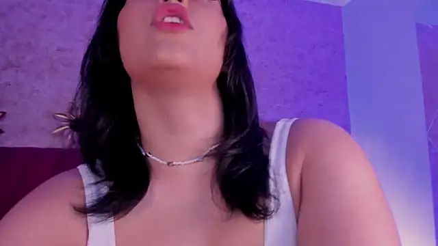 LorenaStevens online show from September 26, 2025, 1:18 pm