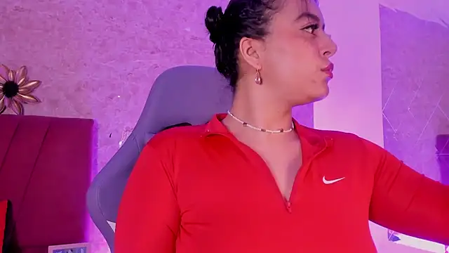 LorenaStevens online show from November 11, 2025, 12:44 pm