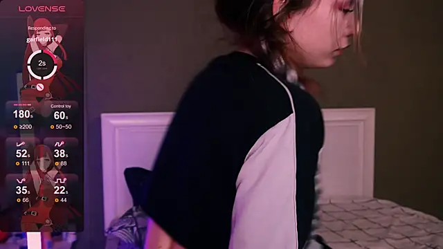 Kimiko   online show from December 15, 2025, 3:07 pm