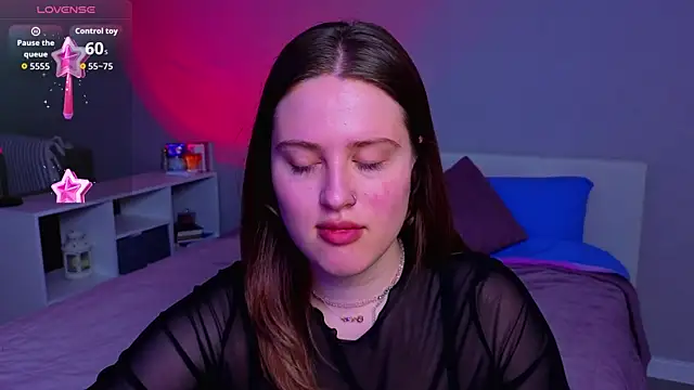  Sarah Soul  online show from April 28, 2026, 11:20 pm
