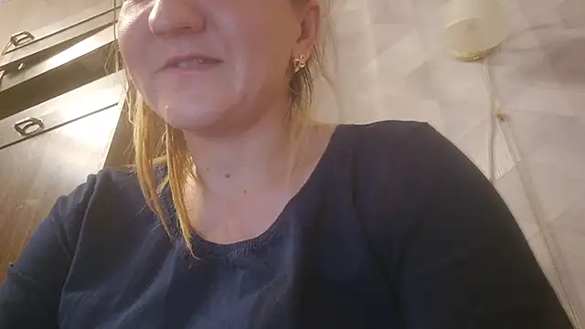 EstrellaWalters online show from September 24, 2025, 6:25 pm