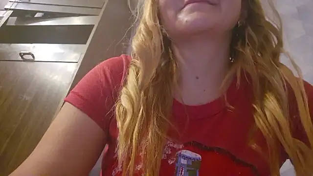 EstrellaWalters online show from November 1, 2025, 4:45 pm